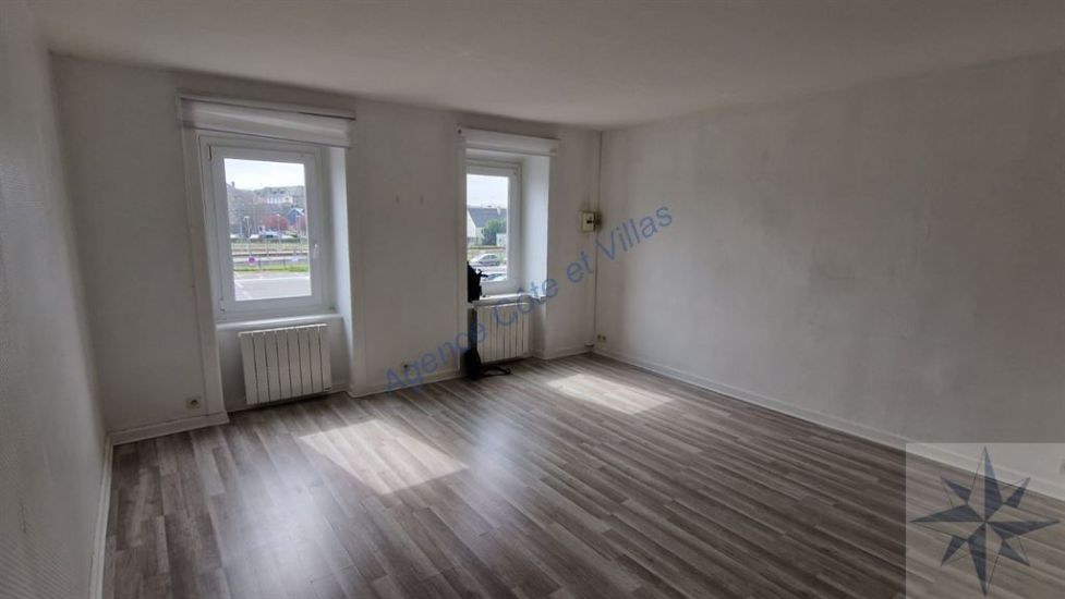 appartement 2 pièces en location sur LAMBALLE (22400)
